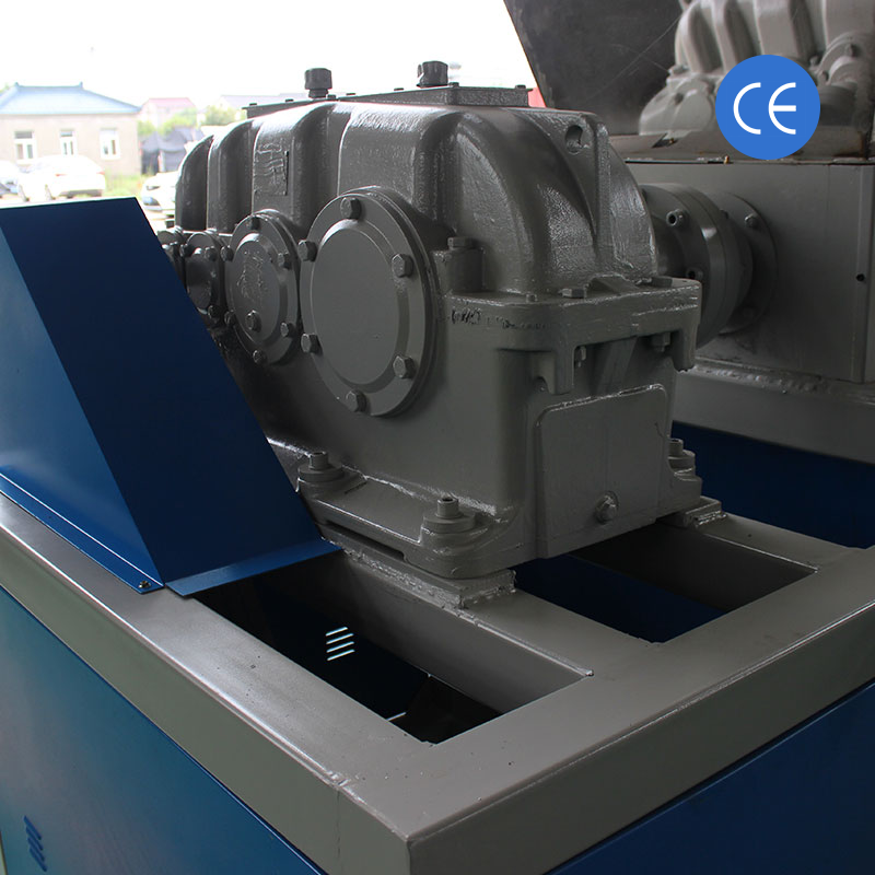 Dual Shaft Waste Tire Shredder Machine